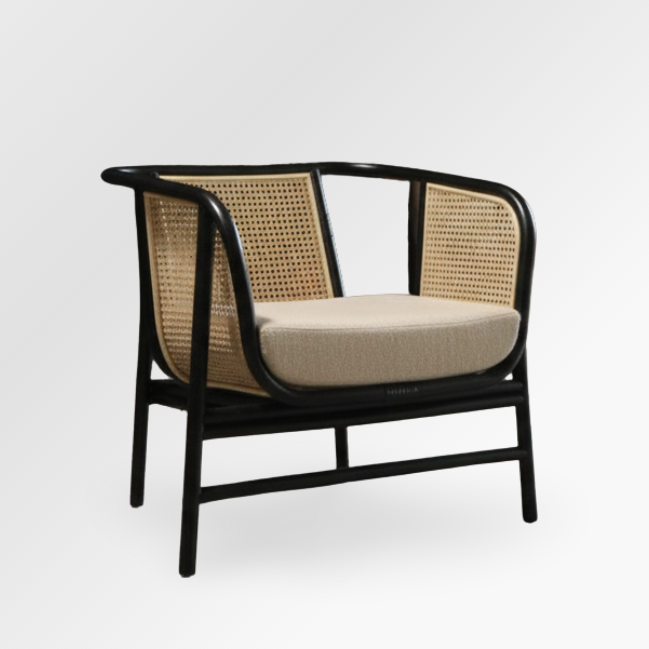 SOEUL RATTAN LOUNGE CHAIR